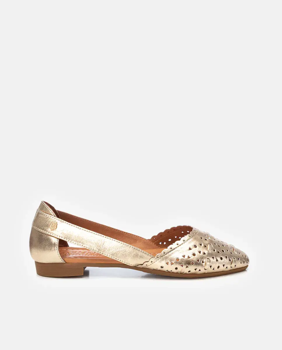 

Женские кожаные балетки на резиновой подошве Carmela, золотой