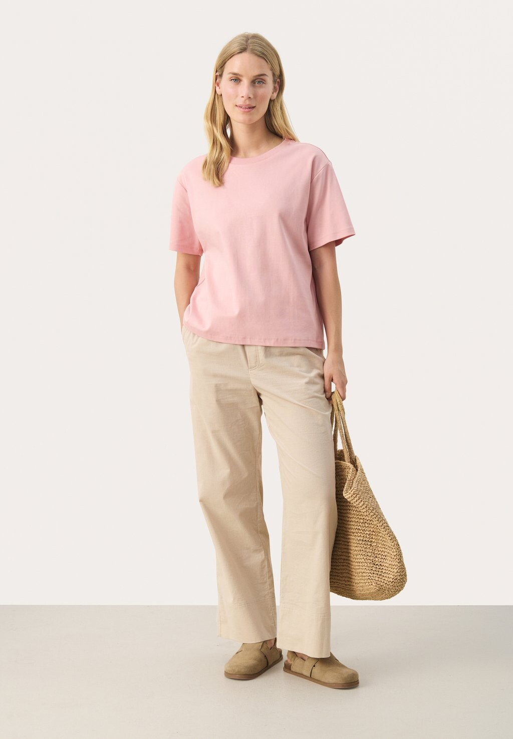 

Простая футболка ANNE Part Two, розовый