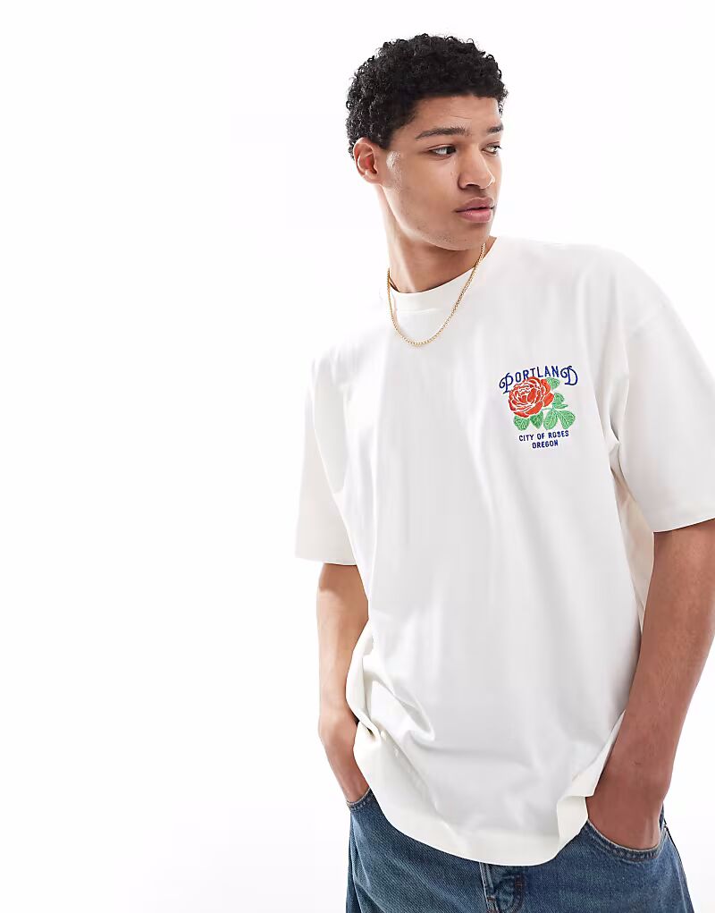 

Футболка ASOS DESIGN свободного кроя с университетской графикой в ​​кремово-белом цвете