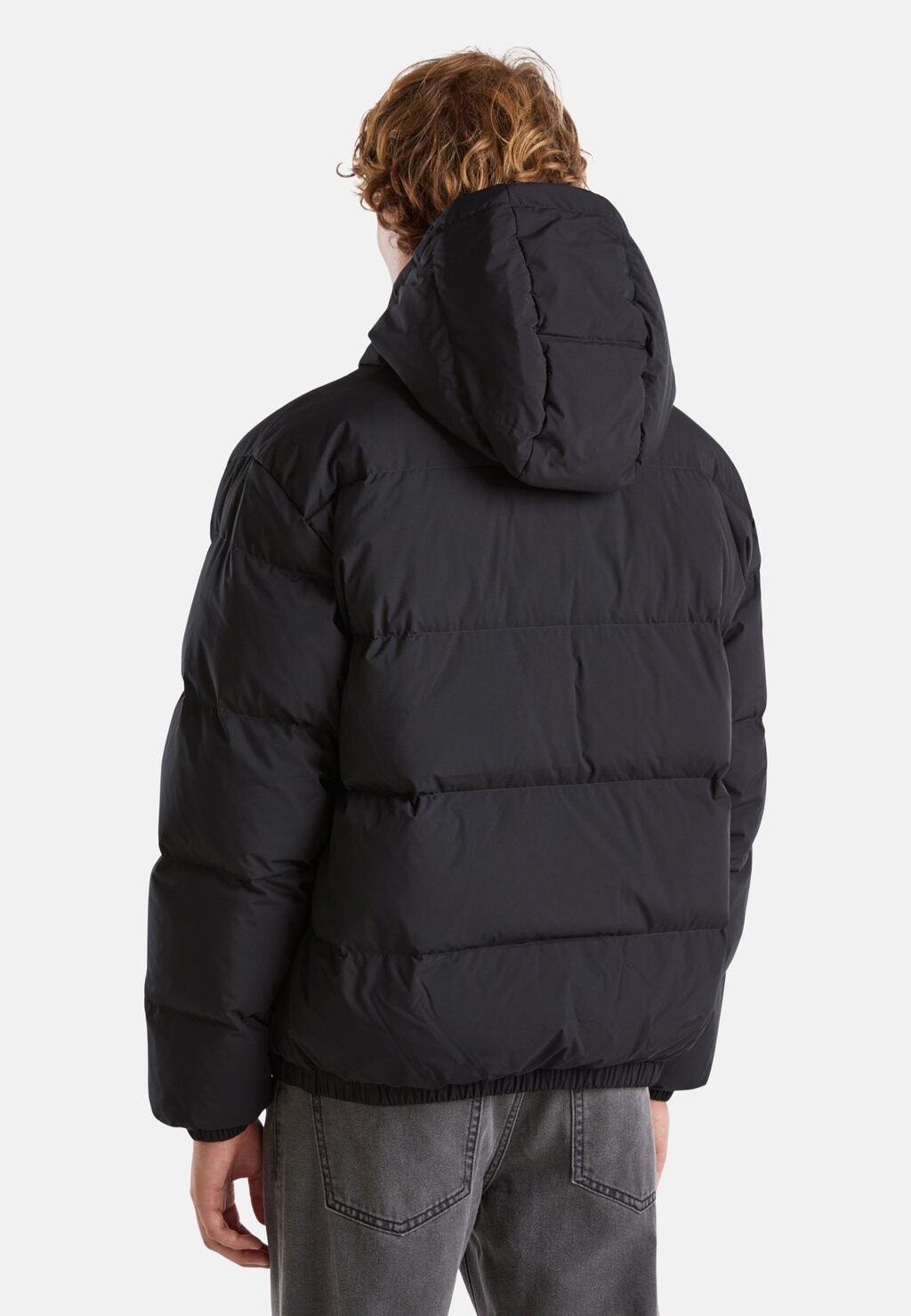 

Зимняя куртка HOODED PUFFER United Colors of Benetton, черный