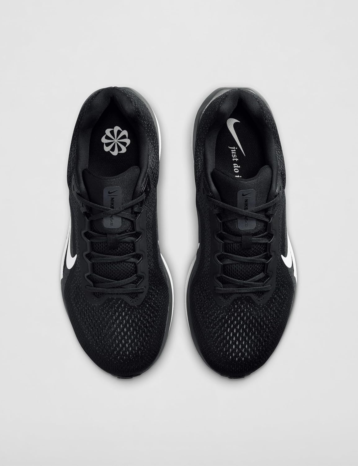 Мужские кроссовки для бега по шоссе Nike Winflo 11, белый/черный/серый — фото 4