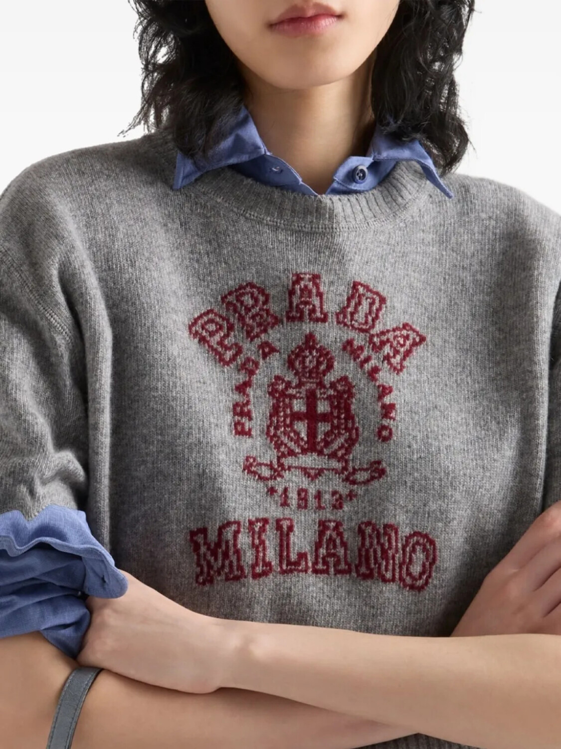 Мини-юбка из габардина Prada с плиссировкой и металлическими кольцами, синий — фото 4