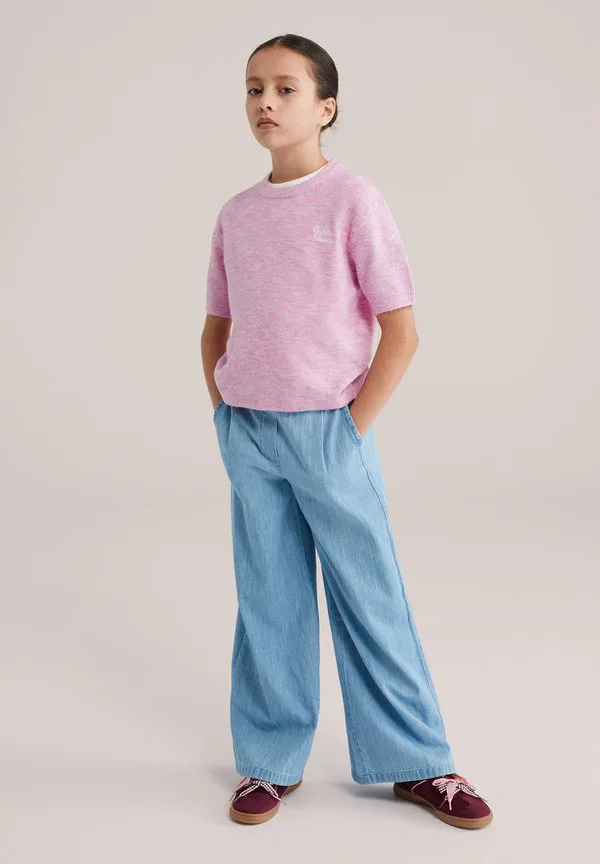 Простая футболка We Fashion, Pink