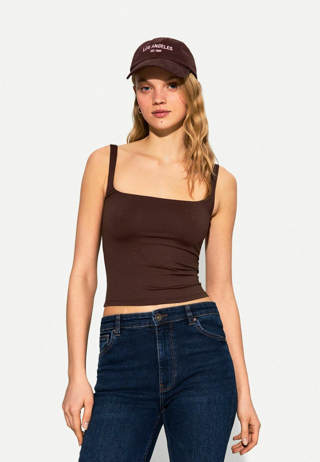 

Топ STRAPPY Bershka, темно-коричневый