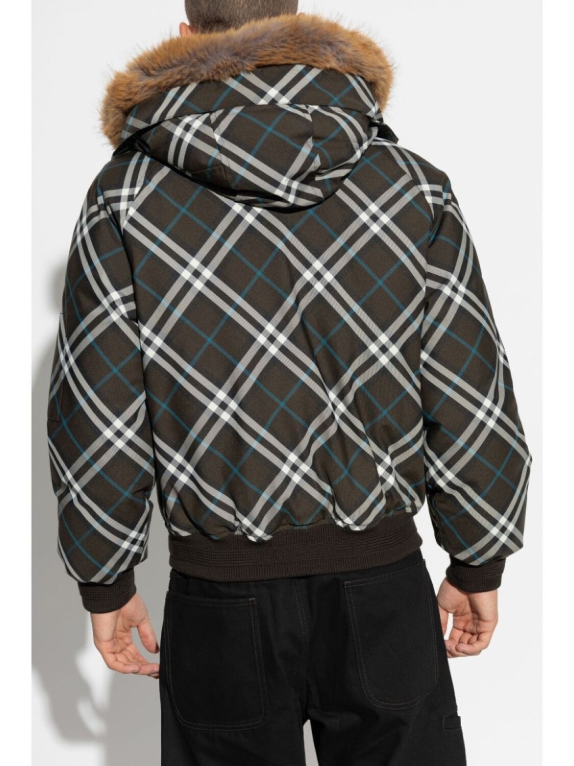 Куртка-бомбер Burberry клетчатая с отделкой из искусственного меха, коричневый — фото 4