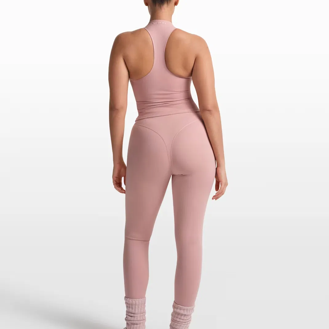 Топ женский с имитацией водолазки и лямками-гонщик SKIMS Matte Nike, NSKM Swertia — фото 4
