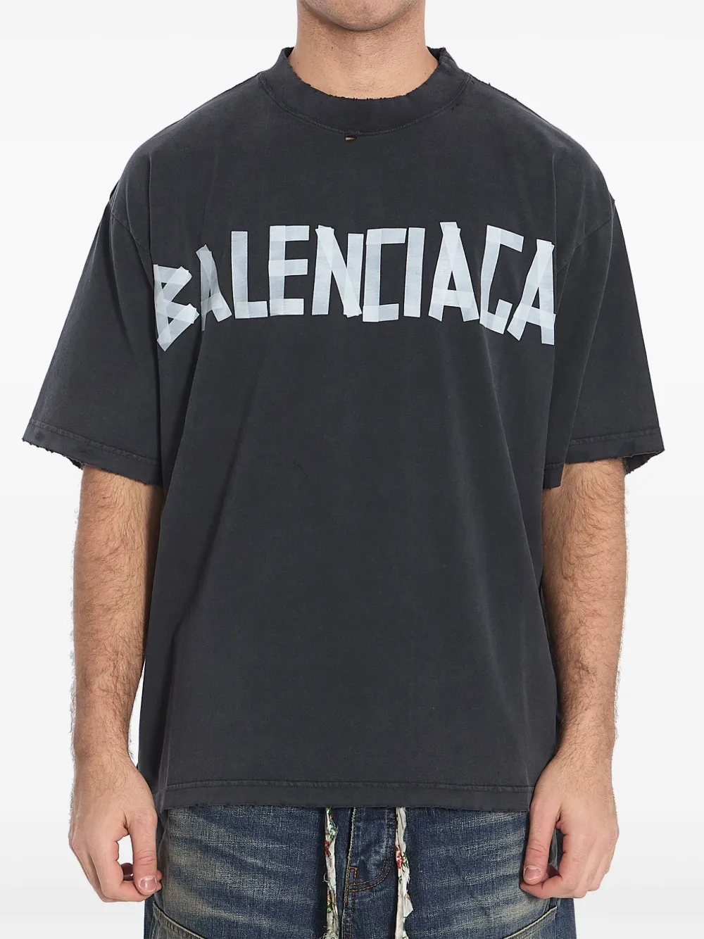 

Футболка Tape Type BALENCIAGA, черный