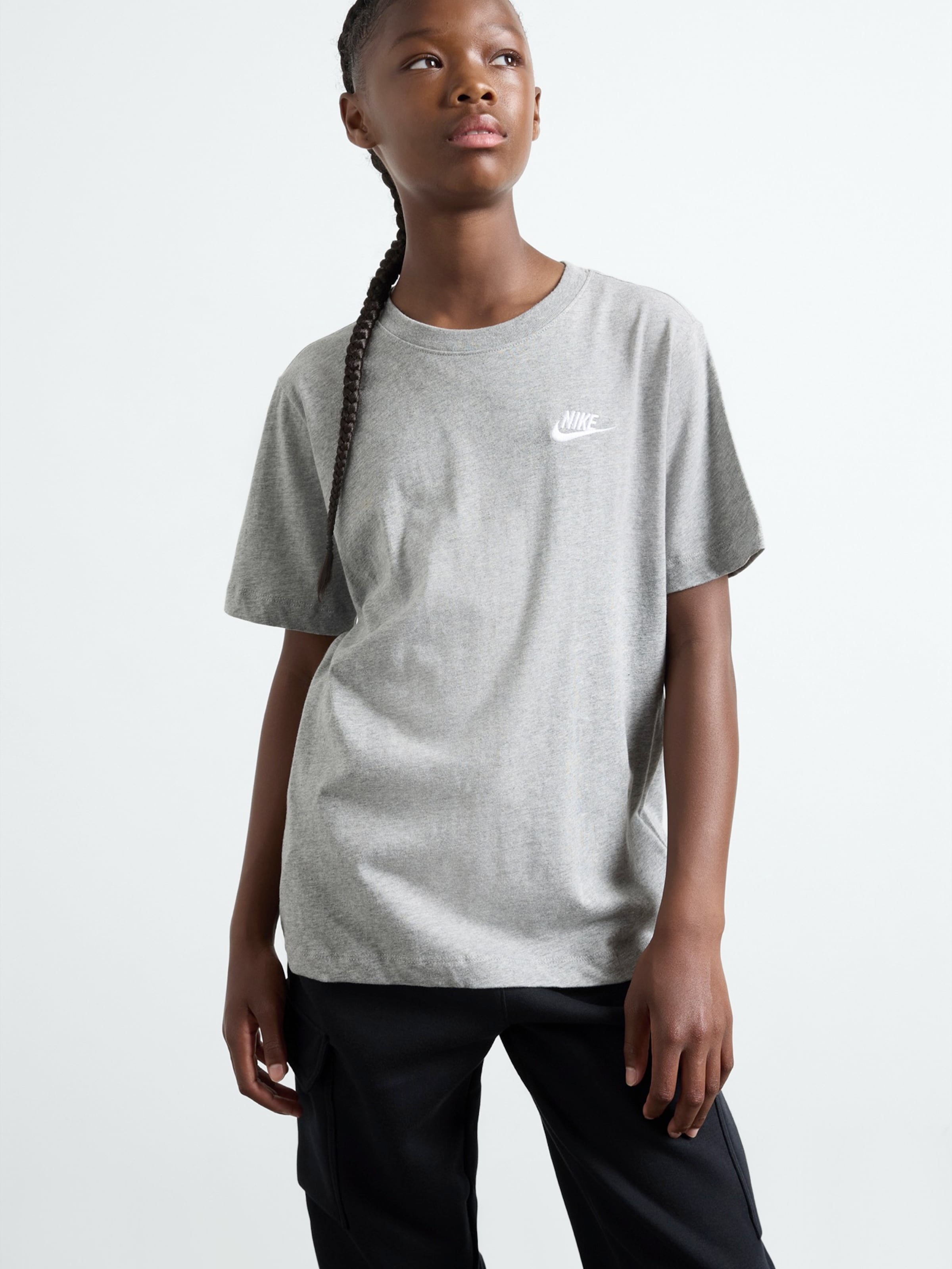 Nike Sportswear Футболка 'FUTURA' в крапчатом сером цвете — фото 4