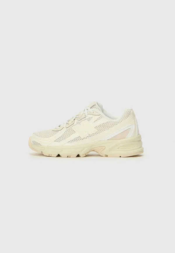 Кроссовки New Balance 740, цвет морская соль