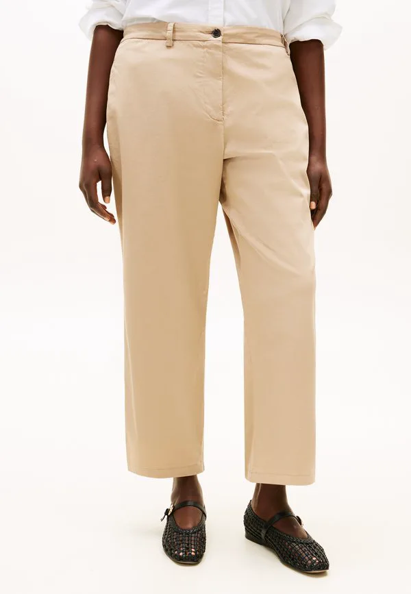 Зауженные прямые брюки-чиносы с эффектом потертости Tommy Hilfiger Curve, Beige