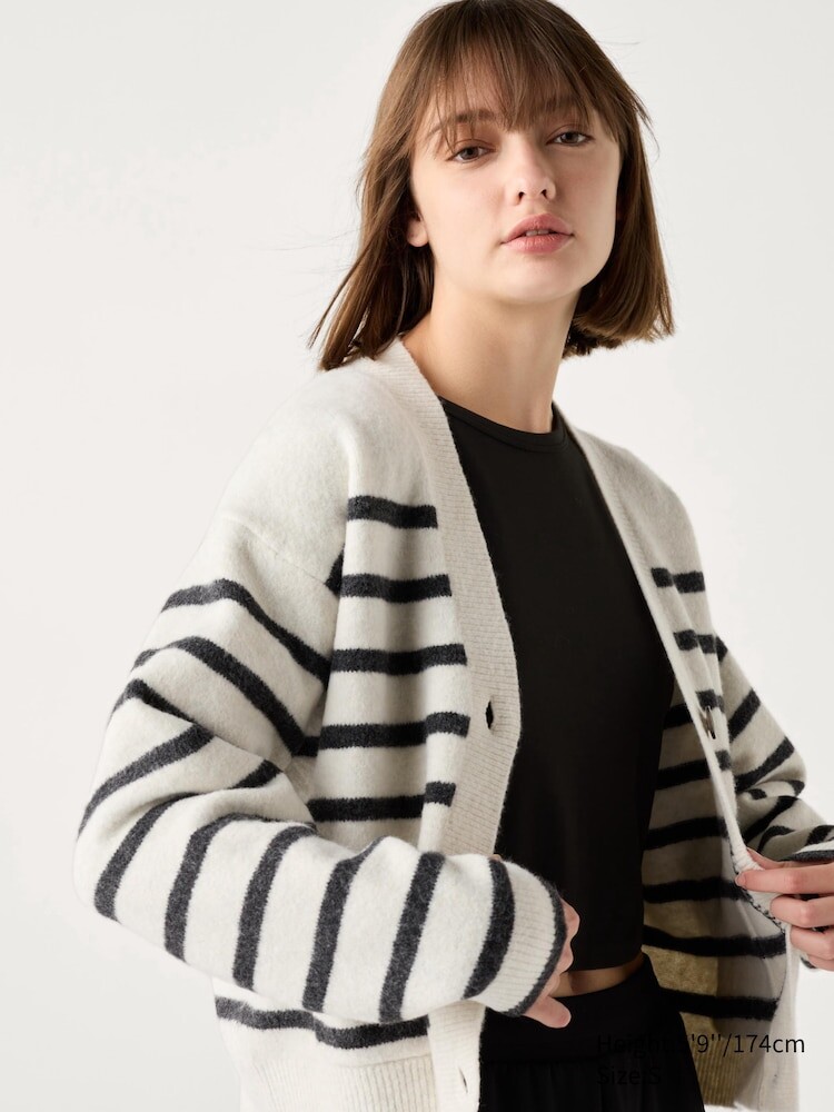

Короткий кардиган из пряжи-суфле с v-образным вырезом в полоску Uniqlo, цвет 01 белый