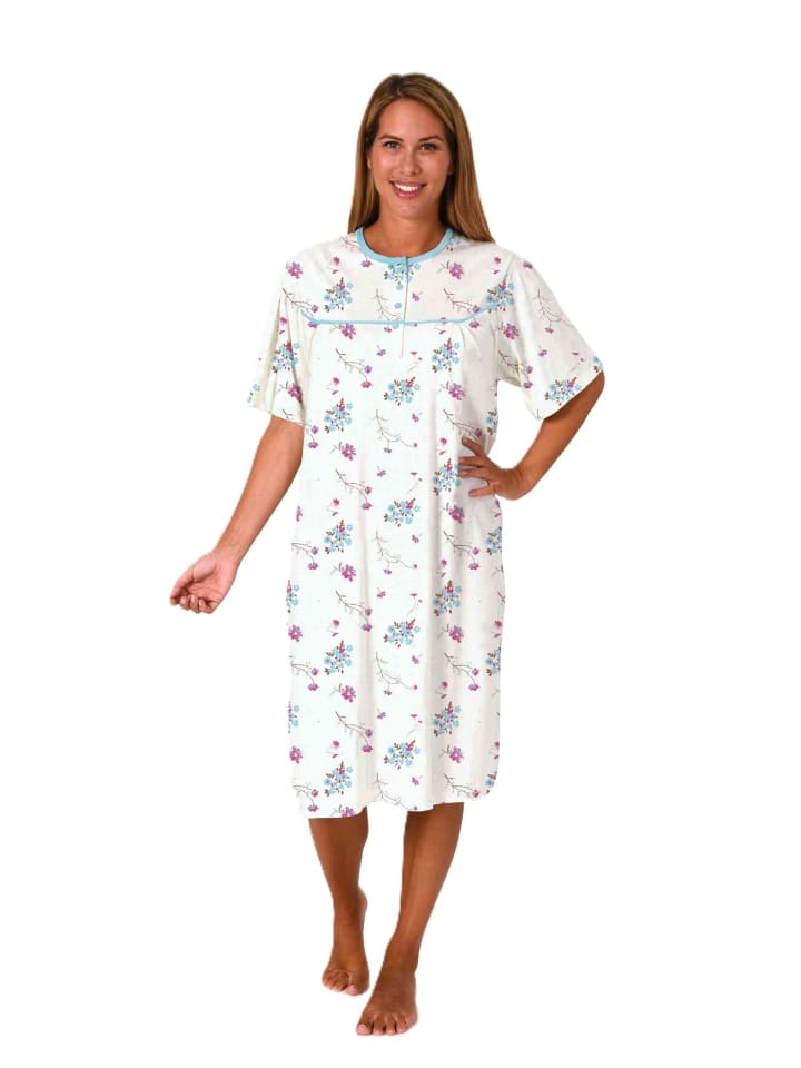 

Женская ночная рубашка с короткими рукавами и застежкой на пуговицы на шее светло-голубого цвета. NORMANN