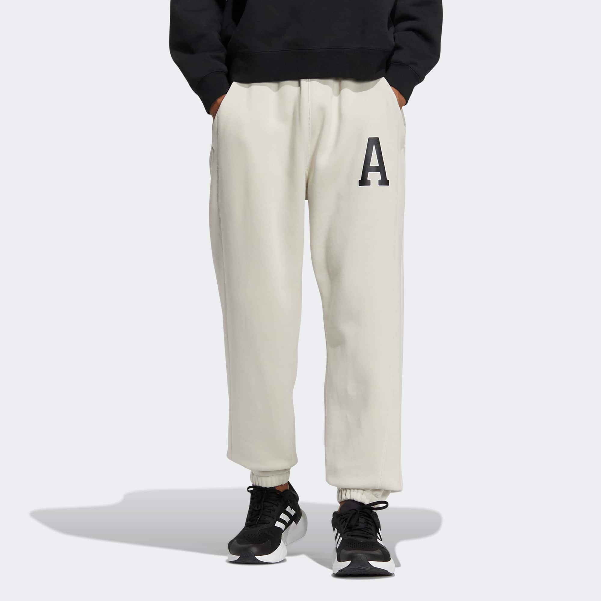 Спортивные брюки adidas Letter Pants Logo IB2718 — фото 2