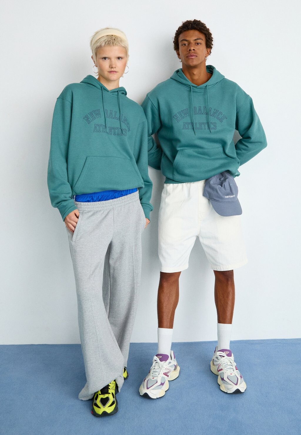 

Толстовка GRAPHIC HOODIE UNISEX New Balance, зеленый