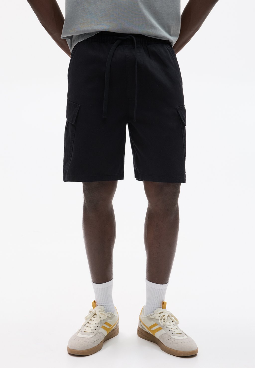 

Шорты BERMUDA PULL&BEAR, черный