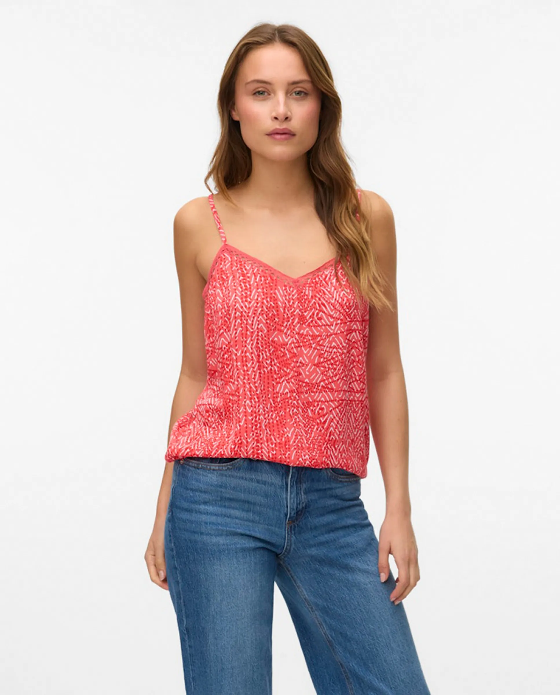 

Женский топ на тонких бретелях Vero Moda, красный