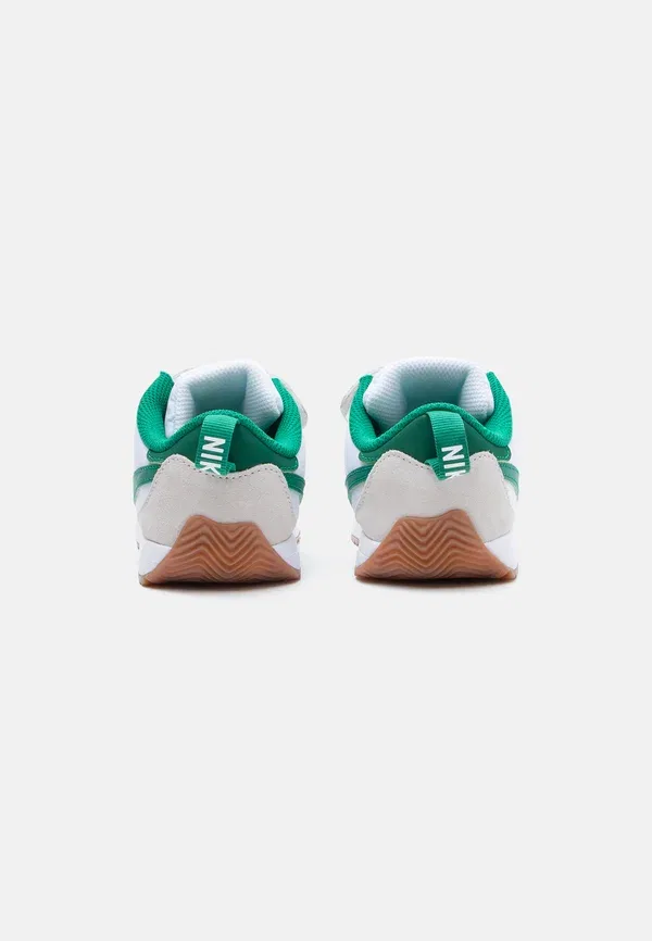 Кроссовки Nike Sportswear Pacific, белый/малахитовый/светло-серебристый/средне-коричневый/тотал оранж — фото 3