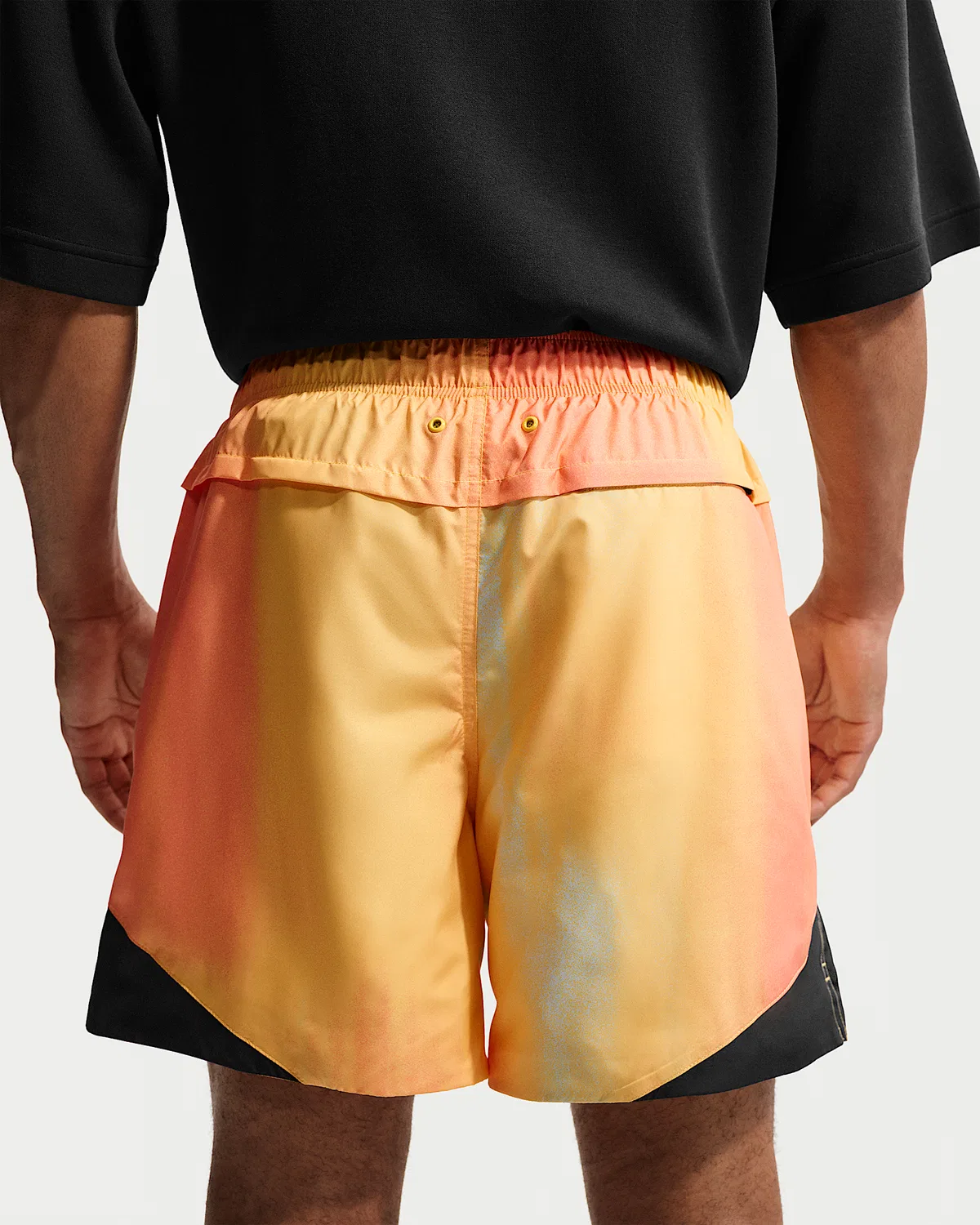 Мужские легкие шорты Nike Windrunner "Sunset", Topaz Gold/White — фото 3