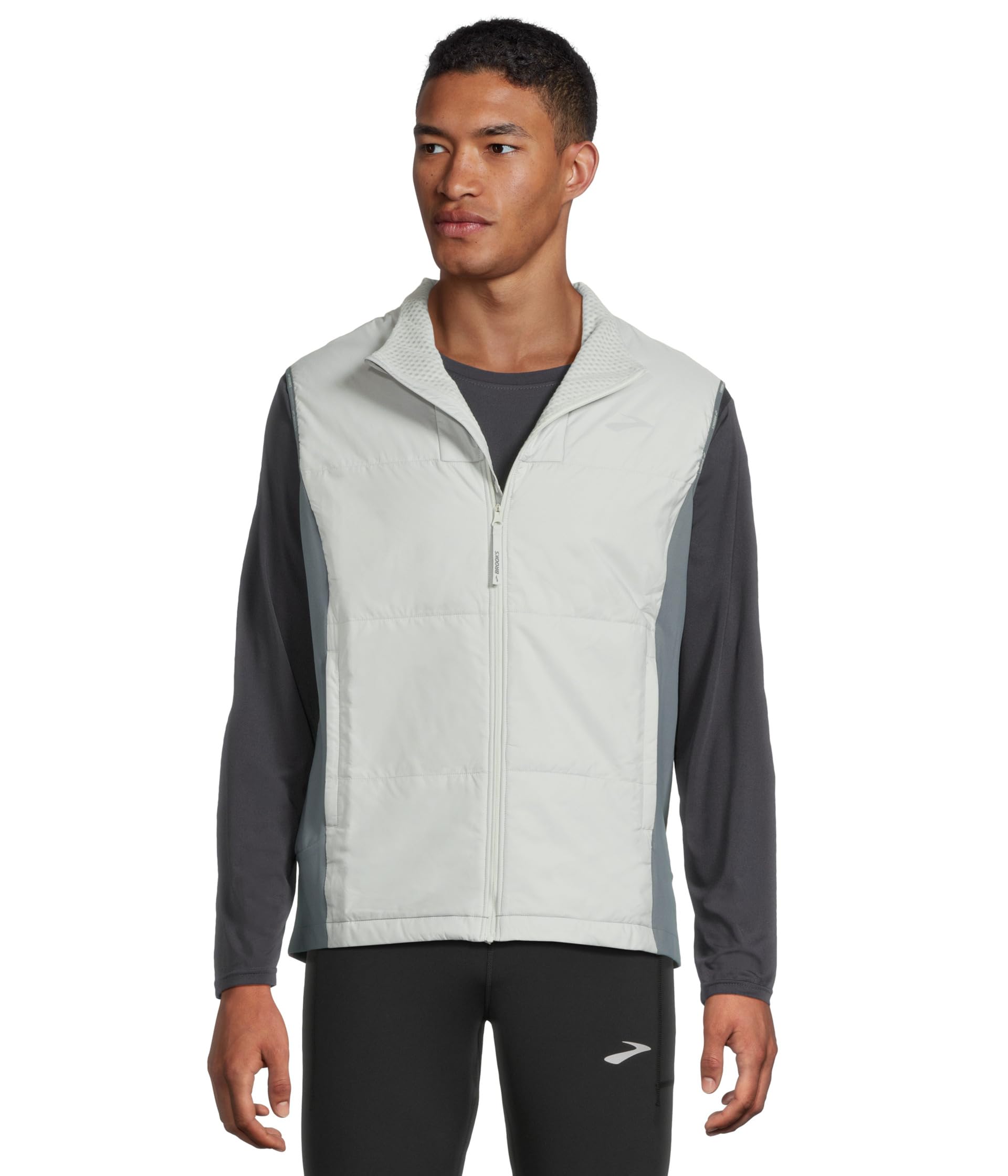 

Жилет Brooks Shield Hybrid Vest 3.0, цвет Smoke/Storm