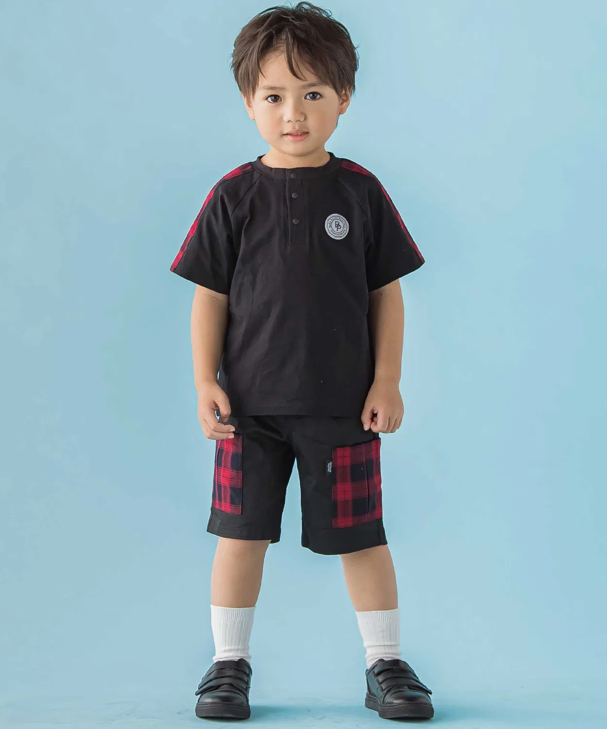 Детский костюм с клетчатой отделкой BeBe Petits Pois Vert, топ и шорты, белый — фото 2