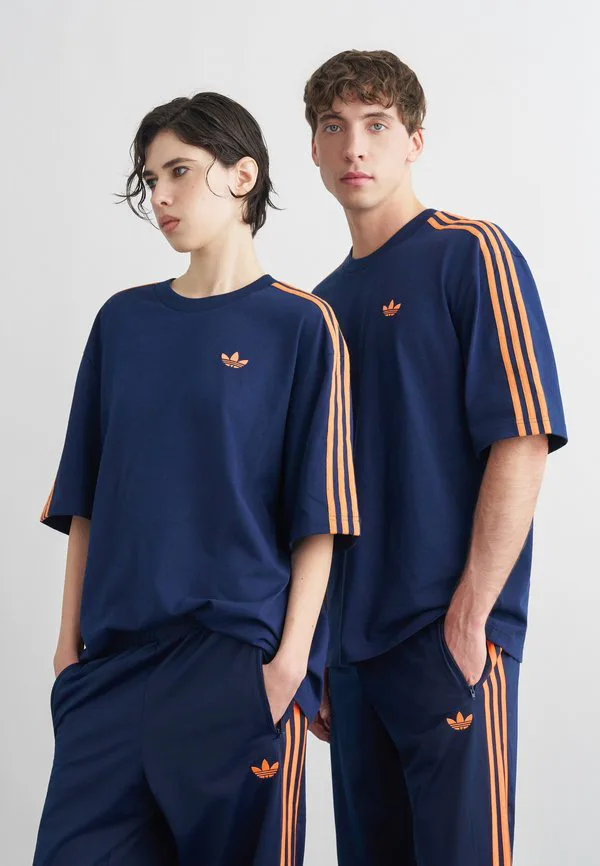 Футболка унисекс, базовая футболка Adidas Originals, Night Indigo/Lucid Orange