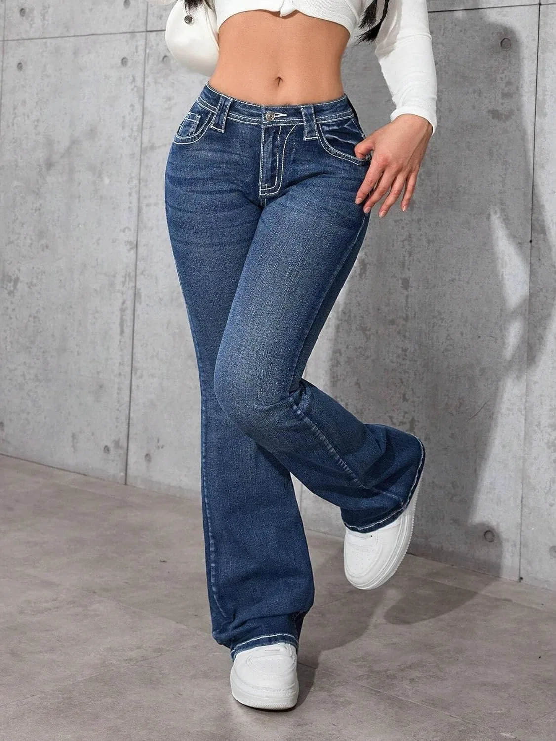 Джинсы, средняя посадка, Women's Legendary Mid Rise Jean Elastic Waist, Medium Wash — фото 2