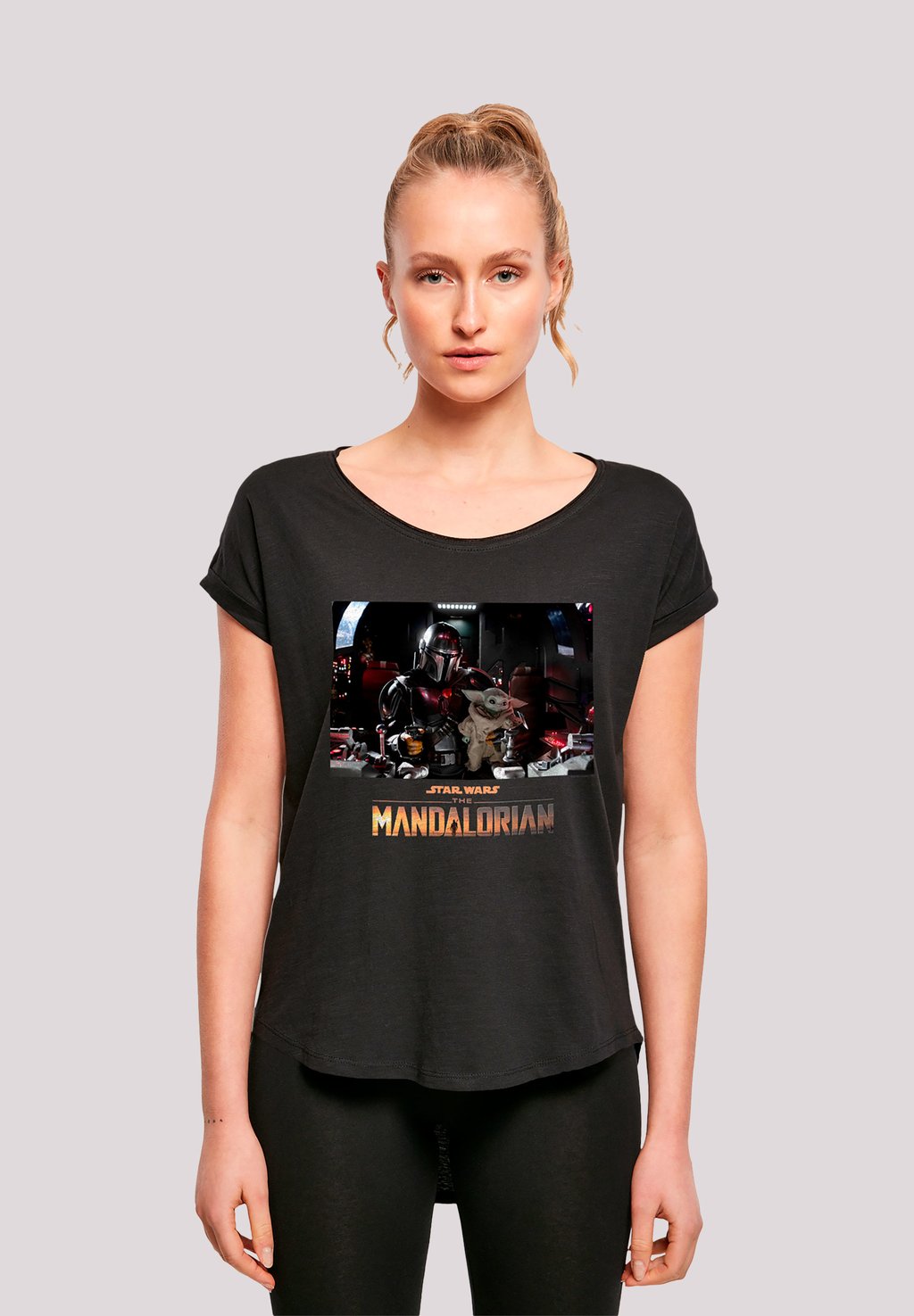 

Футболка с принтом STAR WARS THE MANDALORIAN CHILD ON BOARD - PREMIUM KRIEG DER STE F4NT4STIC, черный