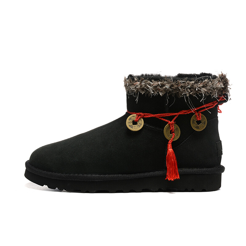 

CLASSIC MINI Зимние ботинки женские черный Ugg
