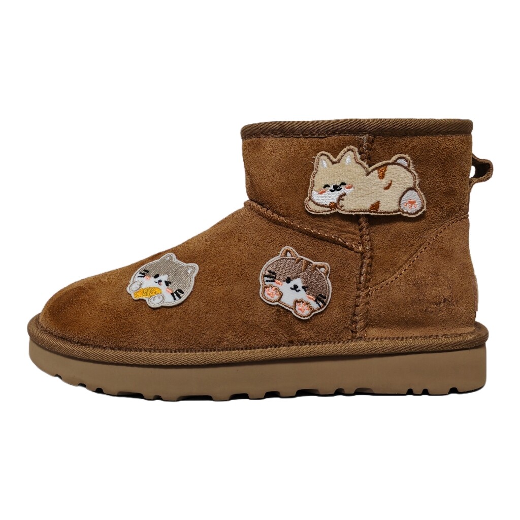 

Ботинки UGG CLASSIC MINI Snow Boots Women's