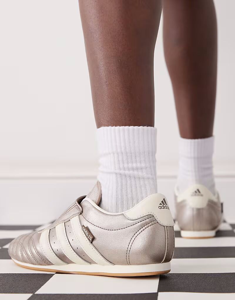 Кроссовки Adidas Originals Taekwondo цвета металлик и кремовый — фото 3