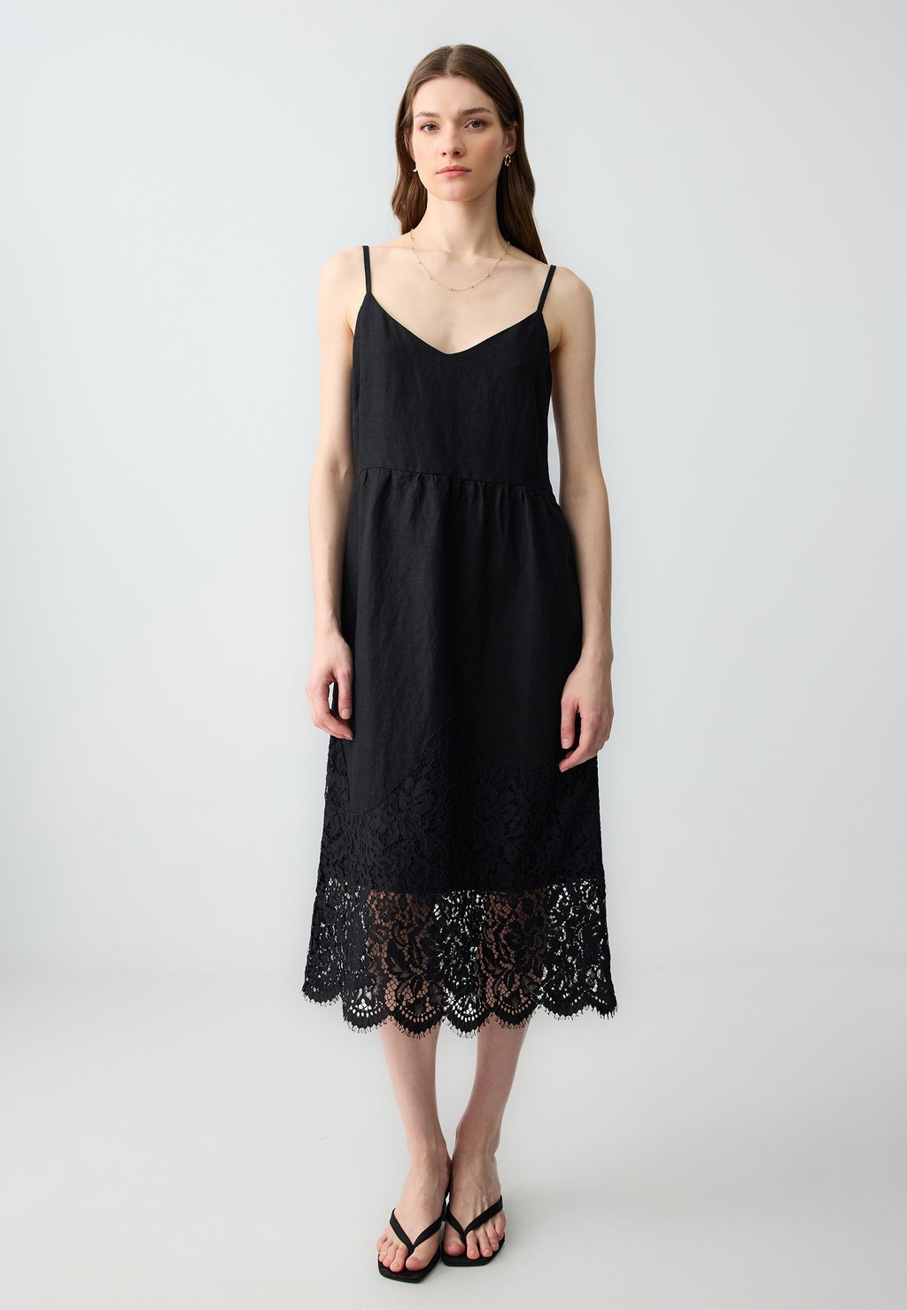 

Повседневное платье REGULAR FIT V-NECK Jimmy Key, черный