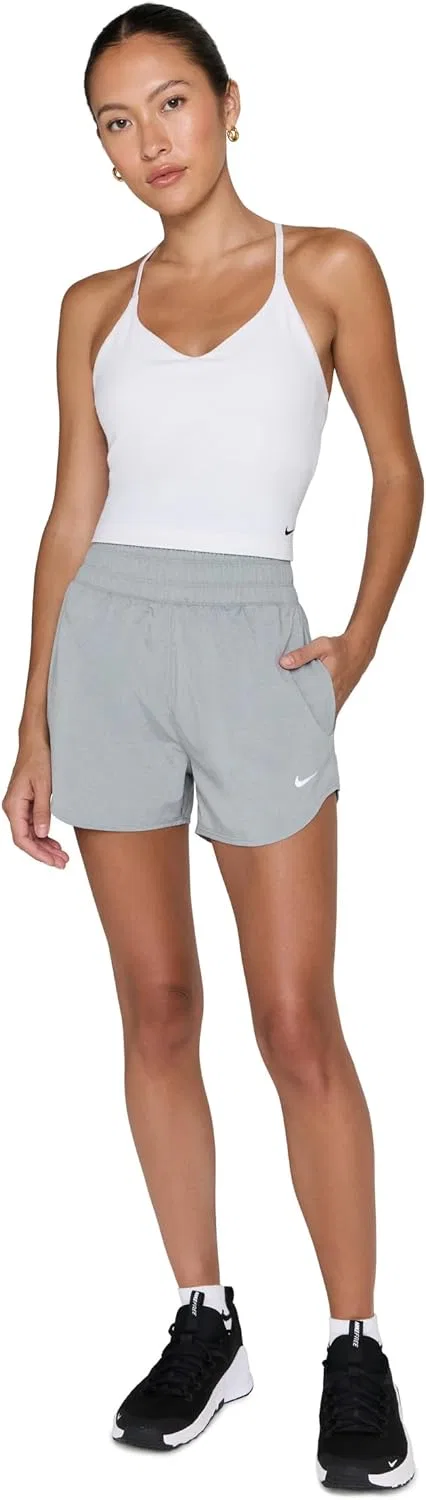 Шорты женские Dri-fit, Nike, цвет Smoke Grey/Heather/Reflective Silver — фото 2