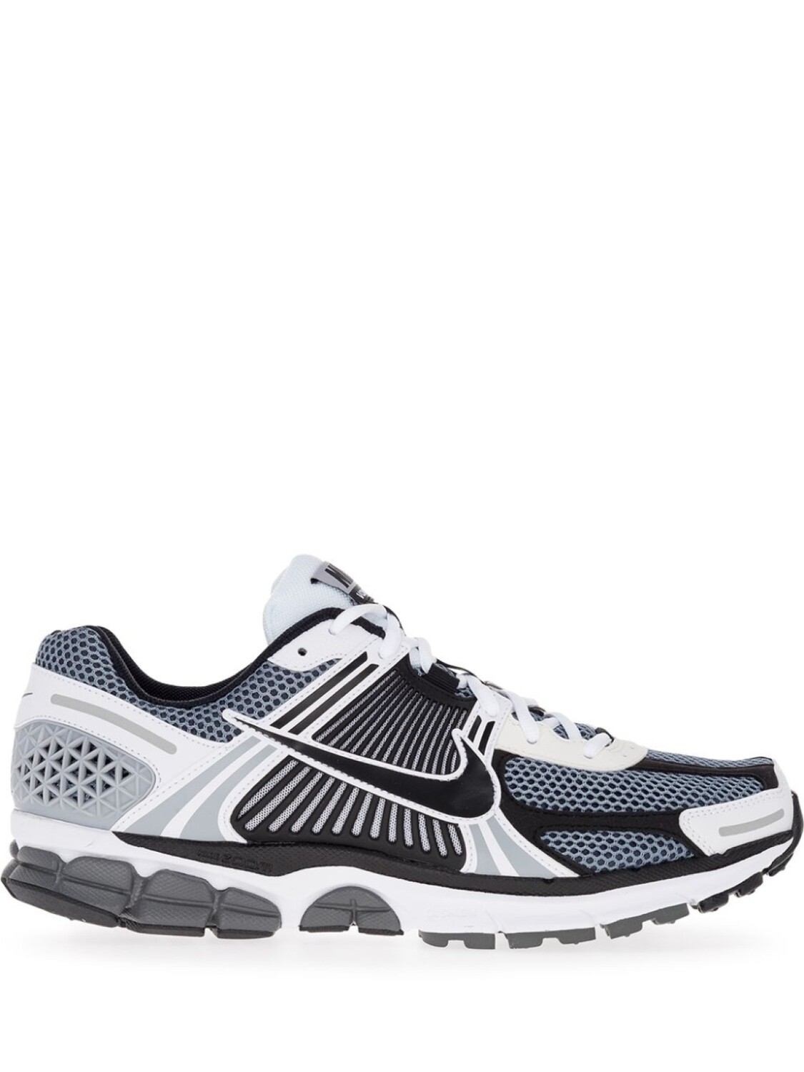 

Кроссовки со вставками Nike