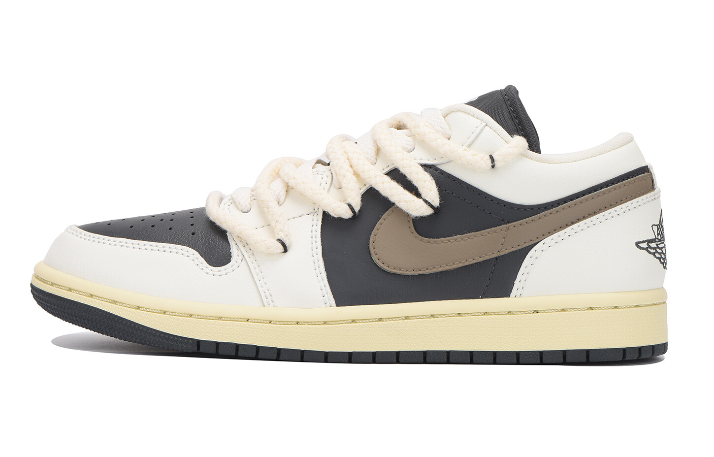 

Баскетбольные кроссовки Air 1 Vintage женские с низким верхом, черный/белый Jordan