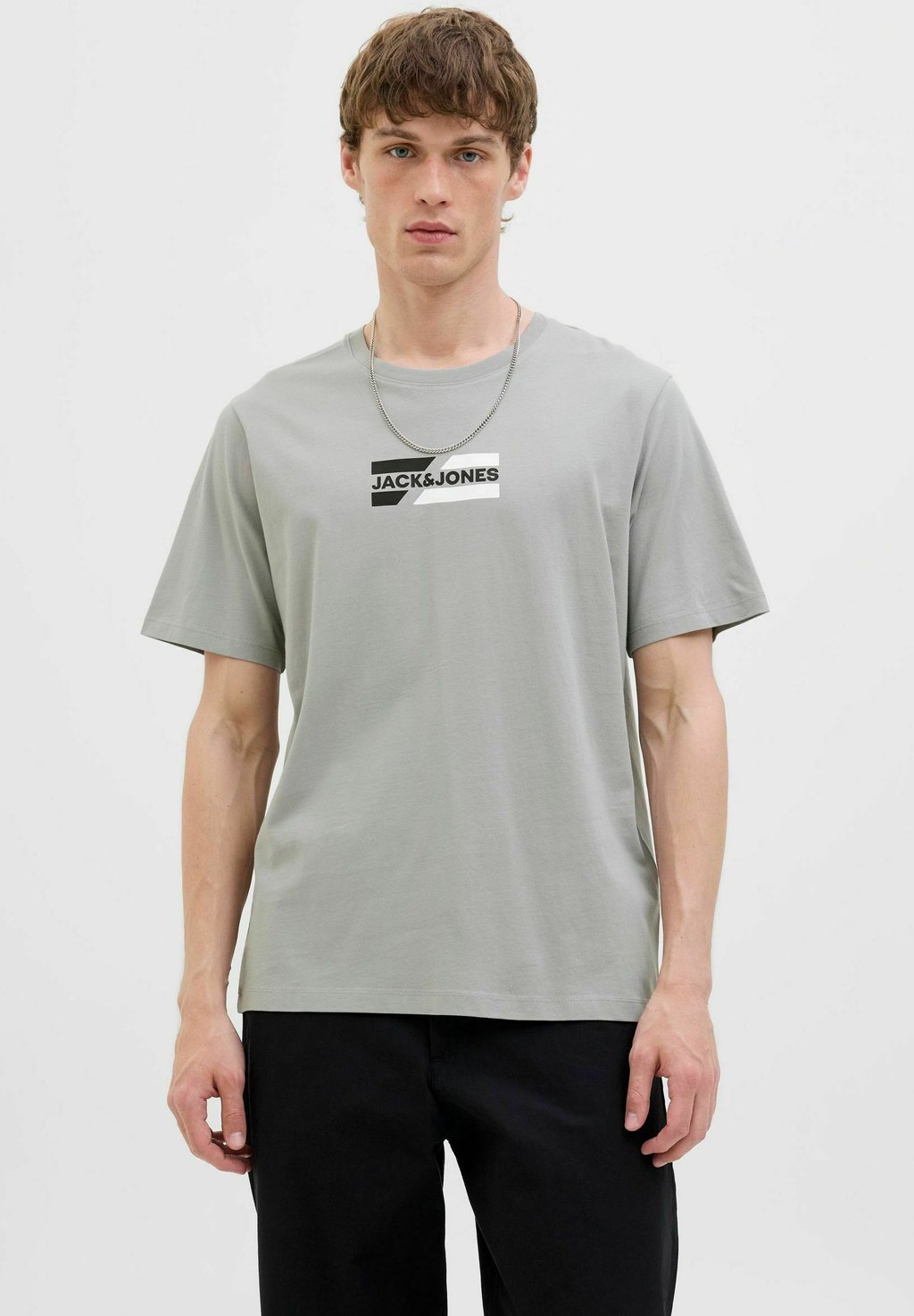 

Футболка с принтом LOGO RUNDHALS Jack & Jones, серый