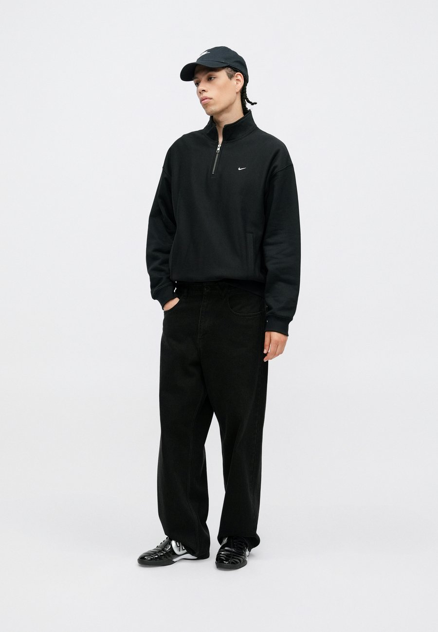 Толстовка Nike Sportswear SOLO QUARTER, Black/White/Black — фото 3