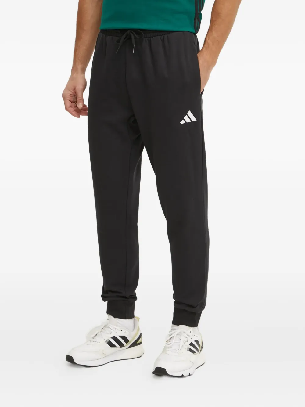 

Спортивные брюки с логотипом adidas, черный