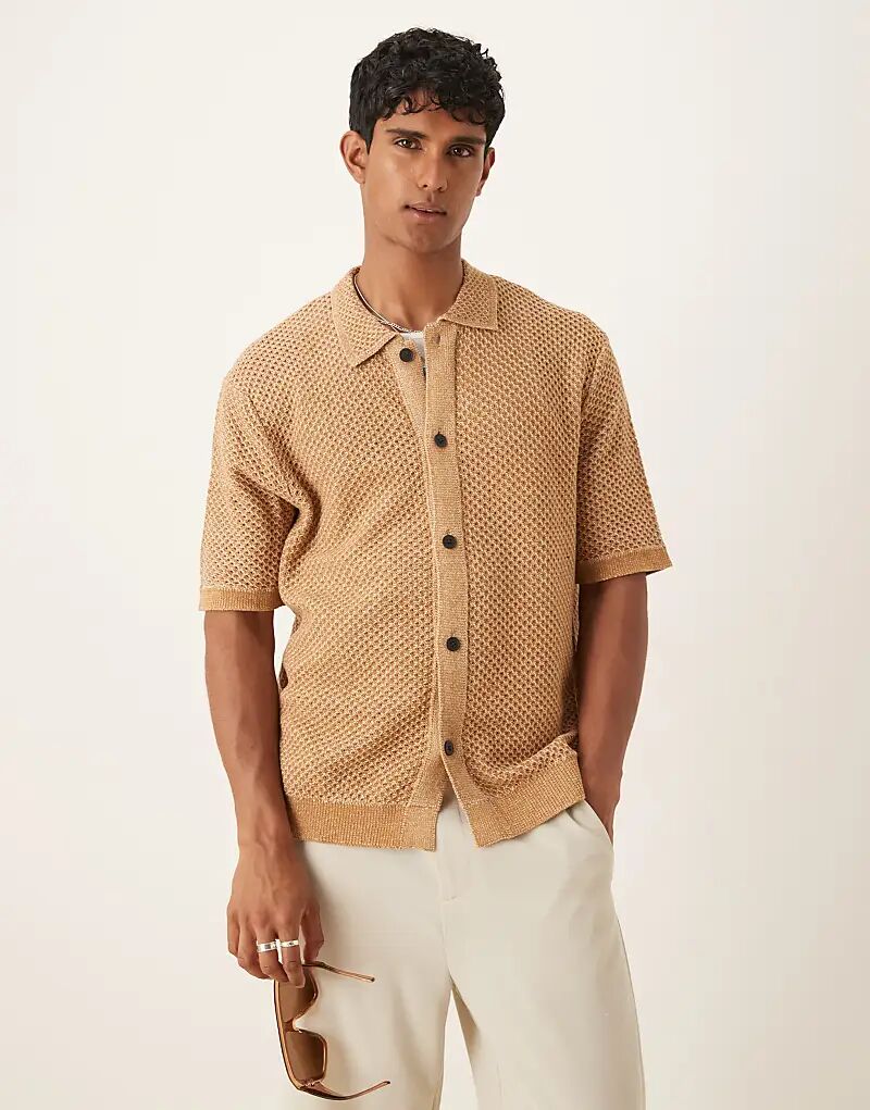 

Selected вязаная крючком рубашка в коричневом цвете