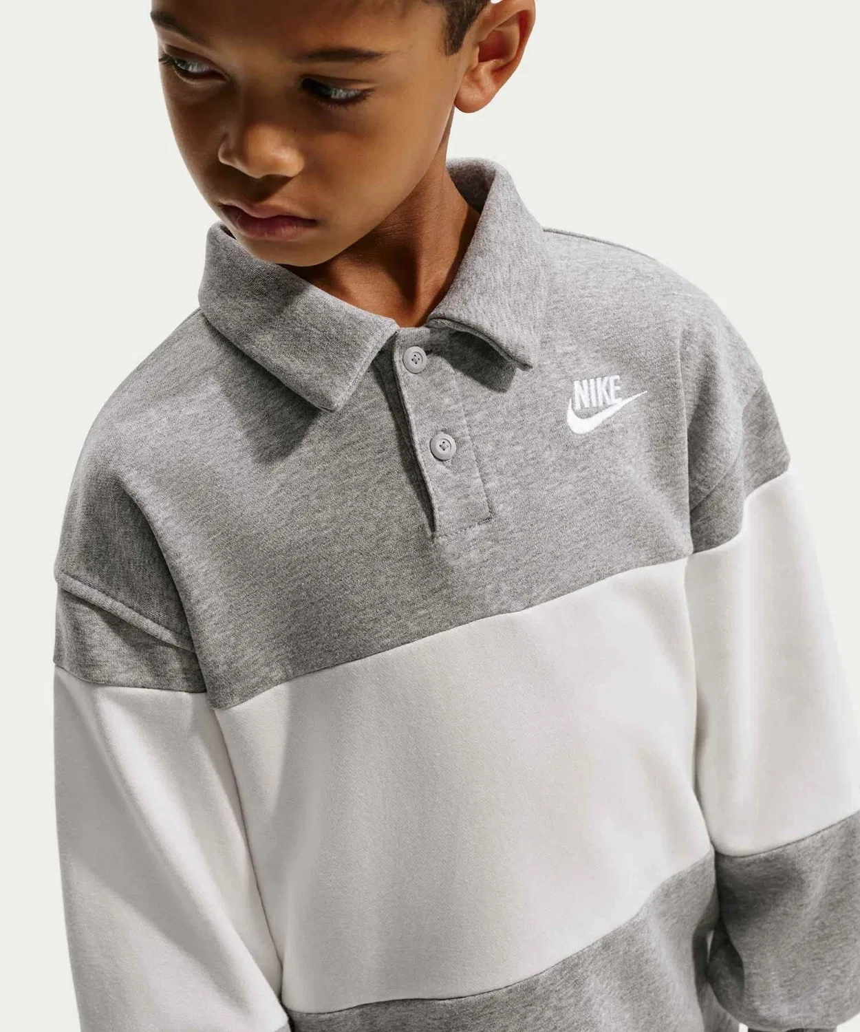 Регби-рубашка Nike Sportswear Club для детей, френч-терри, темно-серый — фото 3