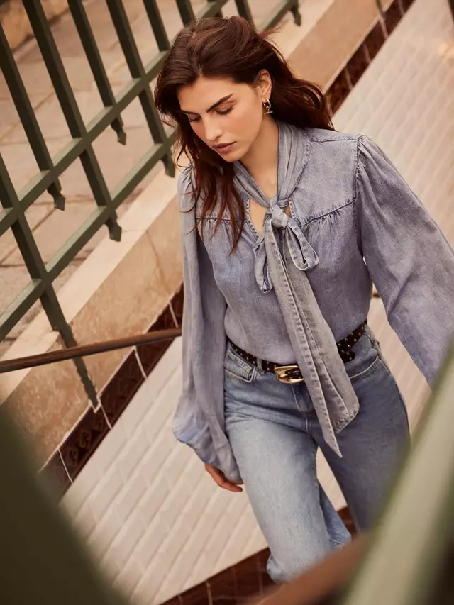 

Блуза Mint Velvet Denim Bow, цвет indigo