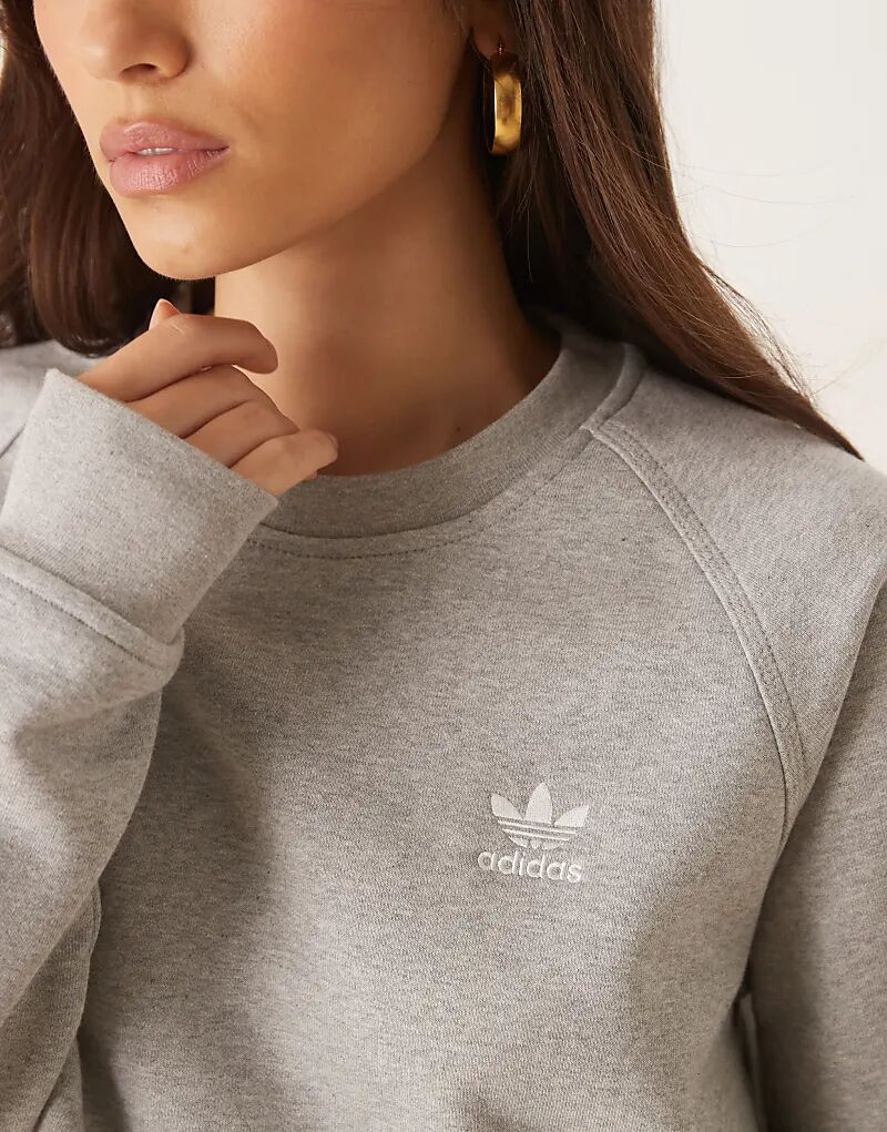 Толстовка Adidas Originals essentials серого цвета — фото 4