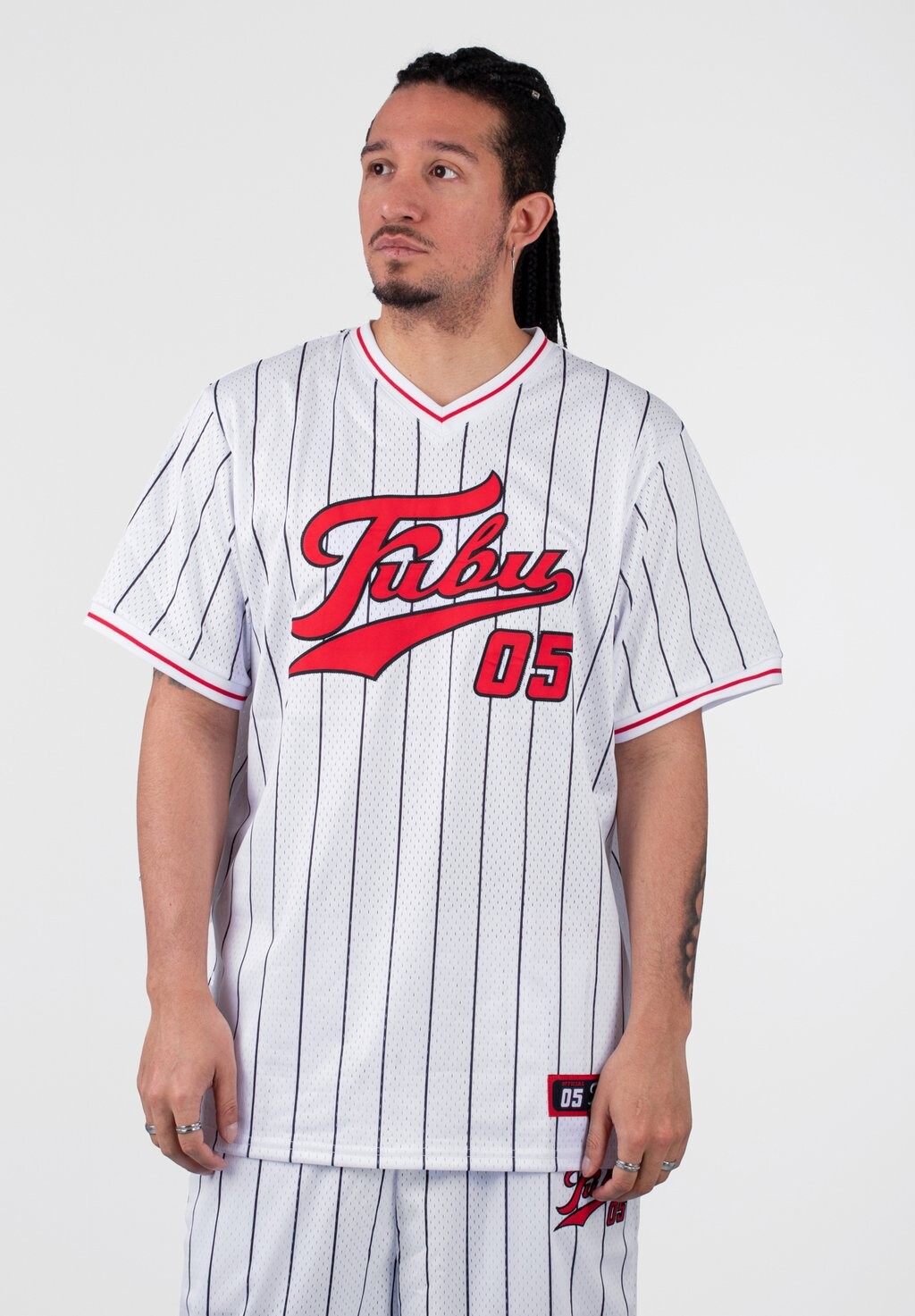 

Футболка с принтом Varsity Pinstriped FUBU, цвет white/red/black