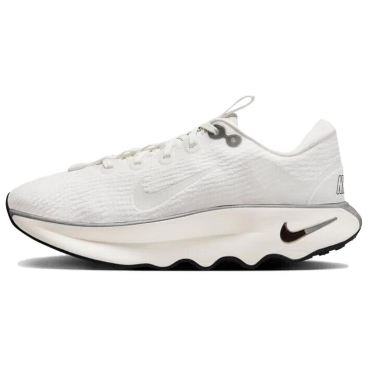 

Nike Кроссовки для женщин, White