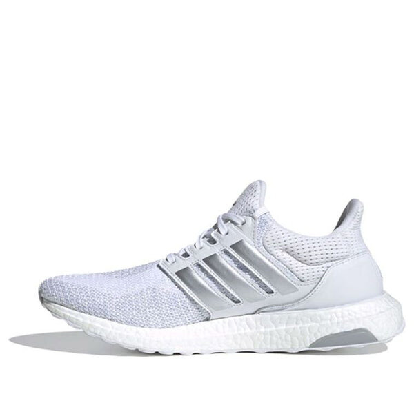 

Кроссовки ультрабуст днк Adidas, белый