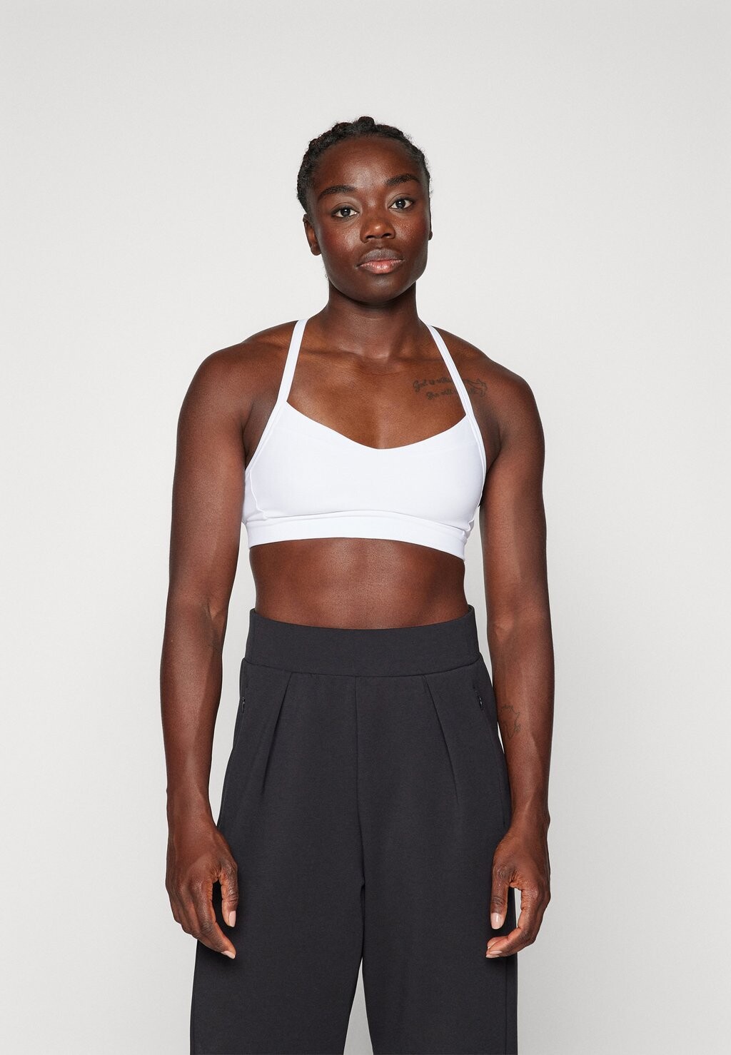 

Спортивный бюстгальтер со средней поддержкой VITAL BRA Athleta, цвет bright white
