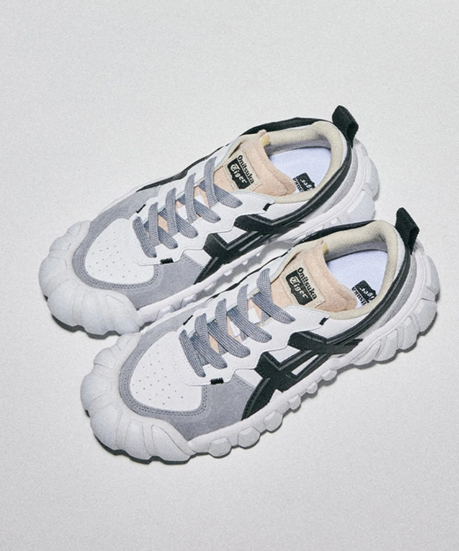 Унисекс кроссовки из кожи Onitsuka Tiger DENTIGRE LS белые — фото 4