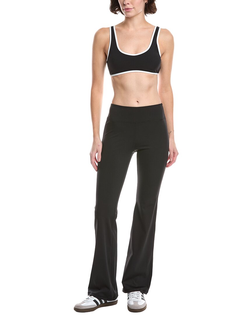 

Комплект из двух предметов: бюстгальтер и леггинсы Phat Buddha, черный