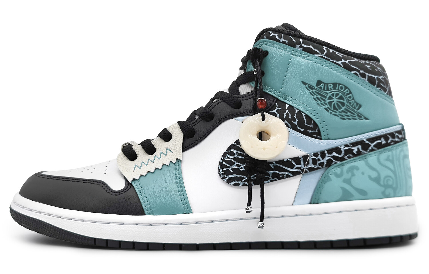 

Баскетбольные кроссовки Air 1 Vintage Men Mid Top Black/White Jordan