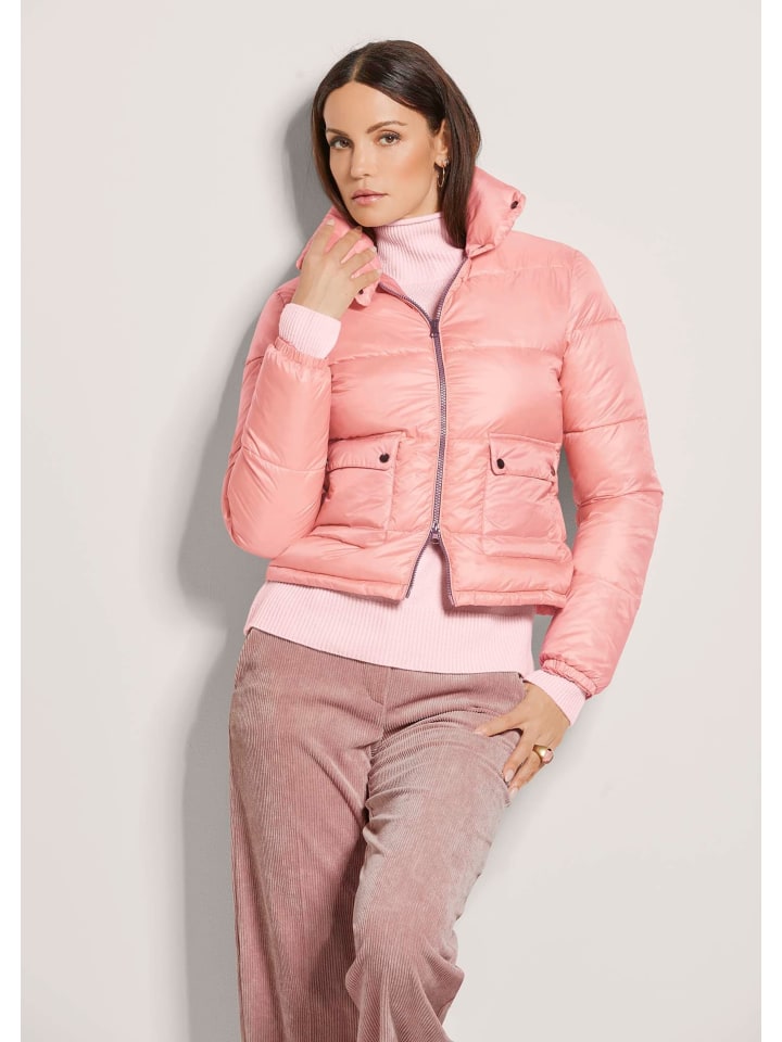 

MADELEINE Мягкая стеганая куртка бледно-розового цвета