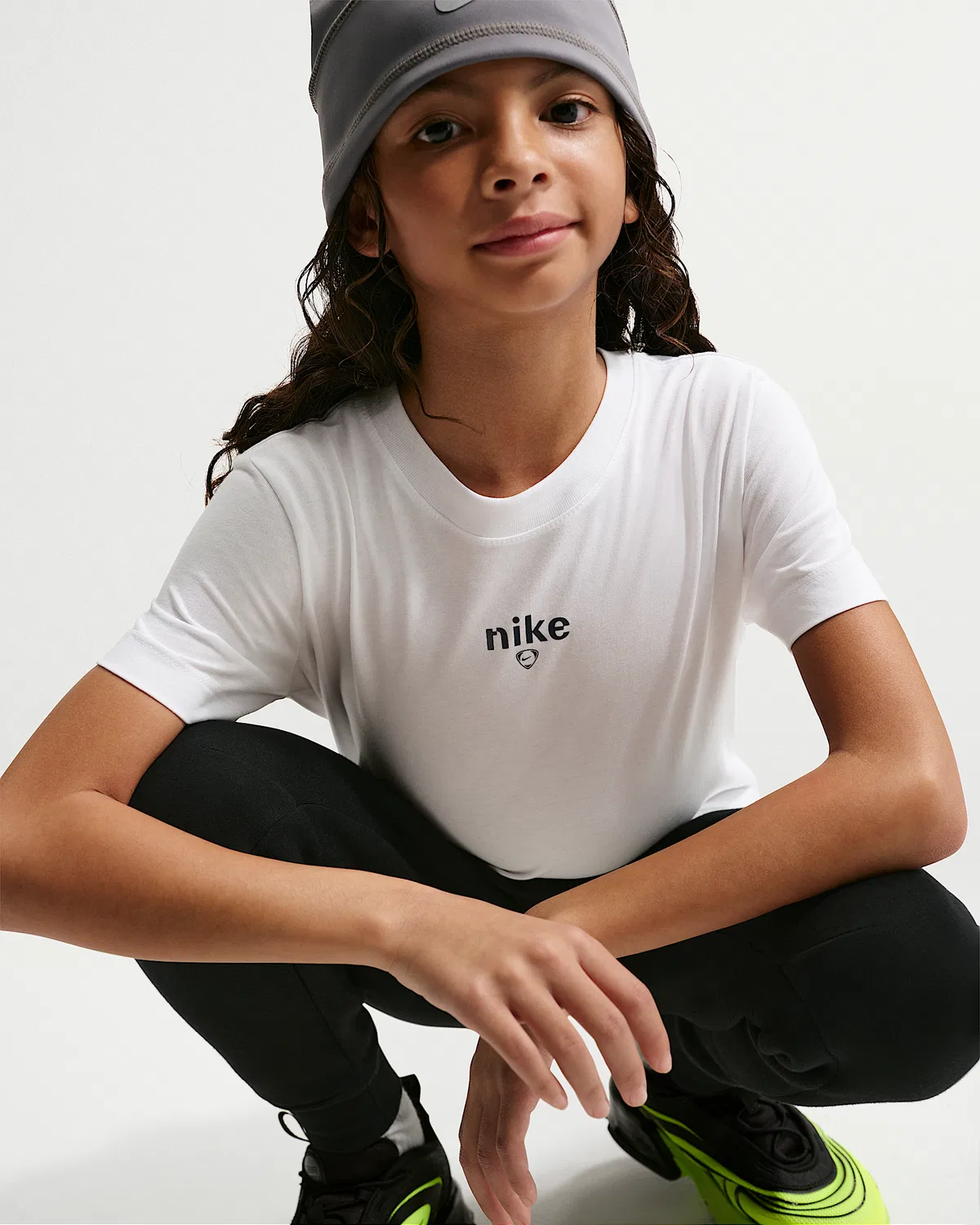 Детская футболка Nike Big Kids', White — фото 3